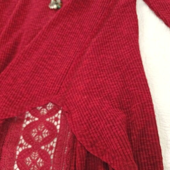 Artesia Women's Lightweight Sweater Size Medium Red Cowl Neck Crochet Holidays - Picture 6 of 13